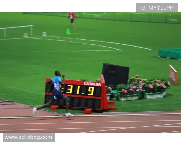 实时新闻上海足球队在钻石联赛中的团队协作表现分析与启示